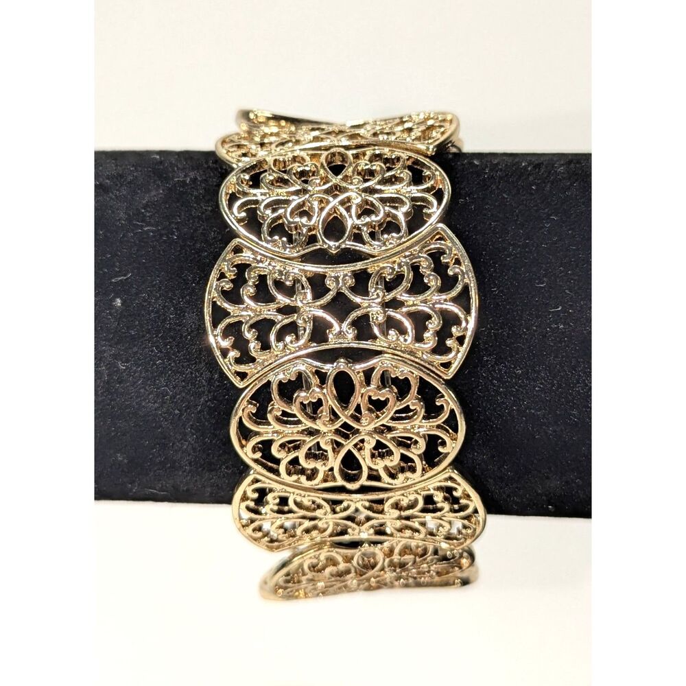 Filigree Gold Tone Stretch Bracelet 7 Inch